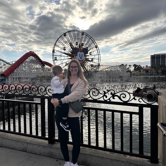 Meet your Posher, Jessie - Picture 1 of 2